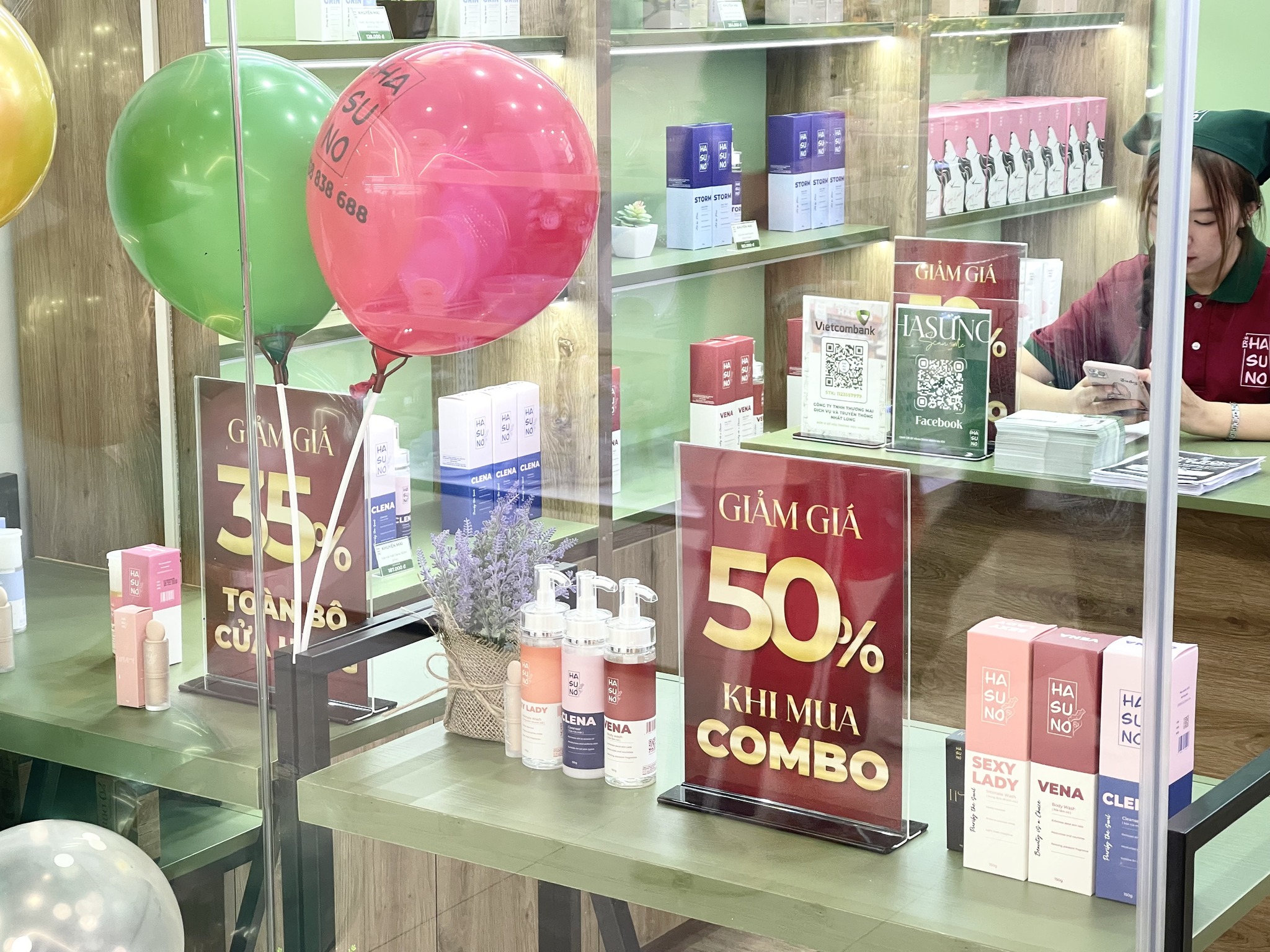 Giảm giá nhân dịp khai trương cửa hàng